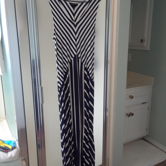 Lane Bryant Dresses & Skirts - Lane Bryant long Maxi Dress plus size 14/16